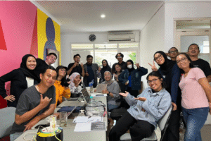 Magang Mojok 2025: Enam Anak Muda yang Menemukan Ruang Belajar, Berkarya, dan Bertumbuh Bersama